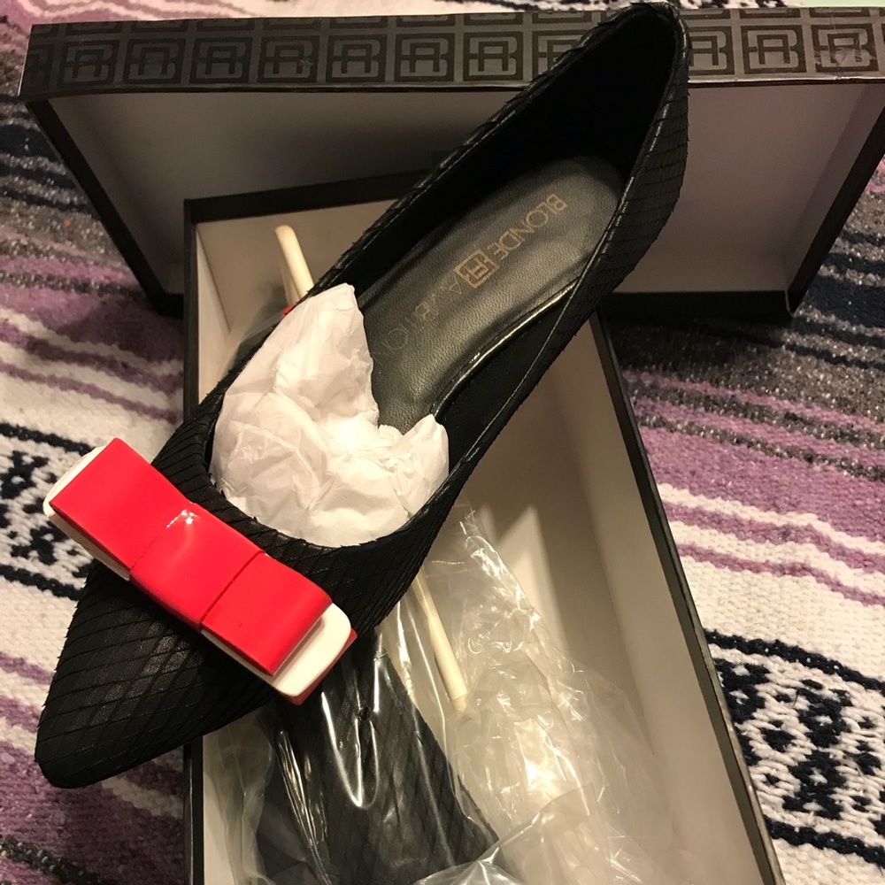 Blonde Ambition Jane kitten heels Size 38